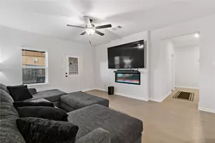 10918 Amador Peak Dr Dr, Rosharon, TX 77583 - Photo 3