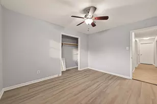 2107 Old Alvin Rd, Pearland, TX 77581 - Photo 25