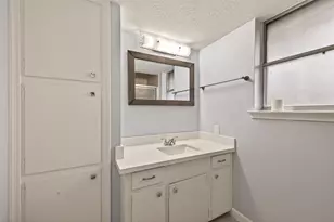 2107 Old Alvin Rd, Pearland, TX 77581 - Photo 39