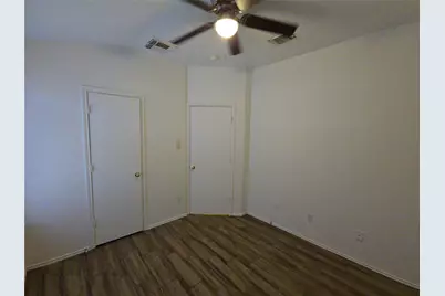 5006 Mill Creek Drive, Baytown, TX 77521 - Photo 13