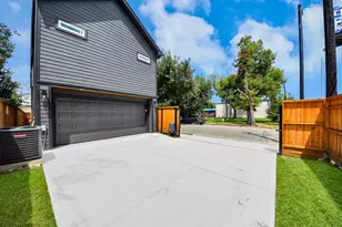 334 E 31st St, Houston, TX 77018 - Photo 33