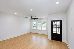 334 E 31st St, Houston, TX 77018 - Photo 5