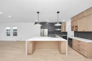 334 E 31st St, Houston, TX 77018 - Photo 11