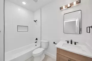 334 E 31st St, Houston, TX 77018 - Photo 29