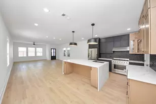 334 E 31st St, Houston, TX 77018 - Photo 9