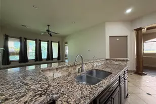 6223 Duke Trail Ln, Sugar Land, TX 77479 - Photo 11