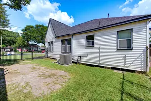 814 Sue St, Houston, TX 77009 - Photo 29