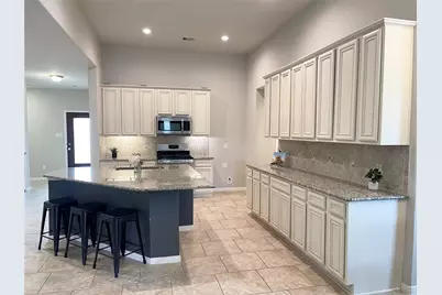 14207 Irvine Ranch Trail, Conroe, TX 77384 - Photo 9