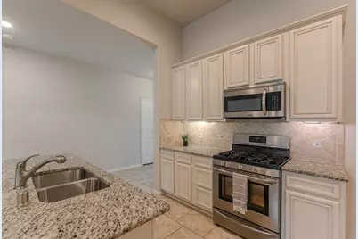 14207 Irvine Ranch Trail, Conroe, TX 77384 - Photo 9