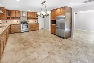 6 Coralberry Court, The Woodlands, TX 77381 - Photo 7