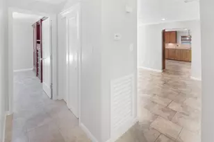 6 Coralberry Ct, The Woodlands, TX 77381 - Photo 11