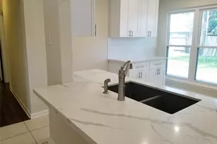3731 Westheimer Pl Dr, Houston, TX 77082 - Photo 9