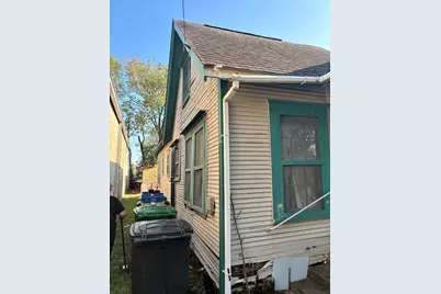 305 Eastwood Street, Houston, TX 77011 - Photo 15