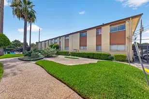 7714 Renwick Dr, Houston, TX 77081 - Photo 5