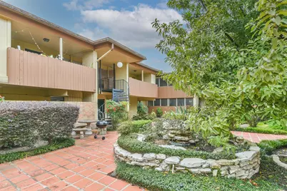 7714 Renwick Drive #D13, Houston, TX 77081 - Photo 31