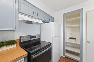 7714 Renwick Dr, Houston, TX 77081 - Photo 13