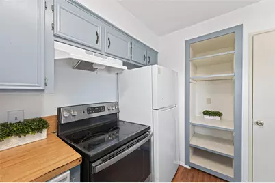 7714 Renwick Drive #D13, Houston, TX 77081 - Photo 13