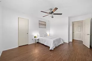 7714 Renwick Dr, Houston, TX 77081 - Photo 17
