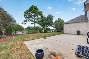 2313 Delta Bridge Dr, Pearland, TX 77584 - Photo 39