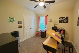 115 Red Eagle Ct, Montgomery, TX 77316 - Photo 17