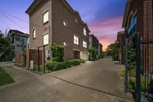 917 W 21st St, Houston, TX 77008 - Photo 1