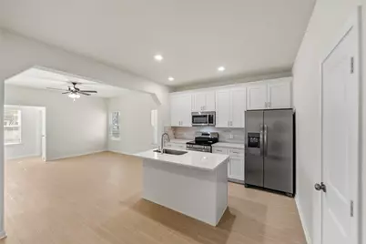 712 W Dallas Street, Conroe, TX 77301 - Photo 11