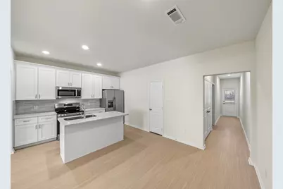 712 W Dallas Street, Conroe, TX 77301 - Photo 9