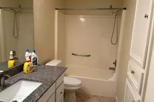 11427 Mulholland Dr, Houston, TX 77477 - Photo 19