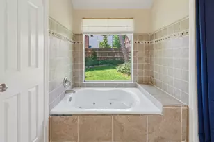 4007 Hill Springs Dr, Houston, TX 77345 - Photo 19