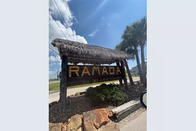 998 Ramada Boulevard, Crystal Beach, TX 77650 - Photo 1