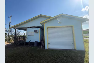998 Ramada Boulevard, Crystal Beach, TX 77650 - Photo 7