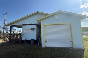 998 Ramada Blvd, Crystal Beach, TX 77650 - Photo 7