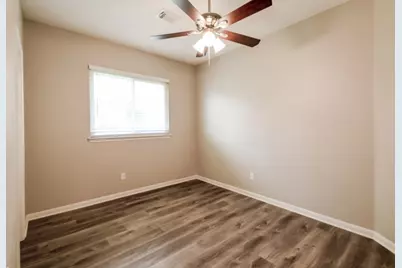 403 Cedar Lake Drive, League City, TX 77573 - Photo 13