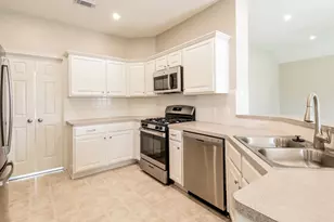 403 Cedar Lake Dr, League City, TX 77573 - Photo 9