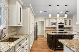 7 Wellesley Dr, Conroe, TX 77304 - Photo 5