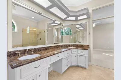 7 Wellesley Drive, Conroe, TX 77304 - Photo 13