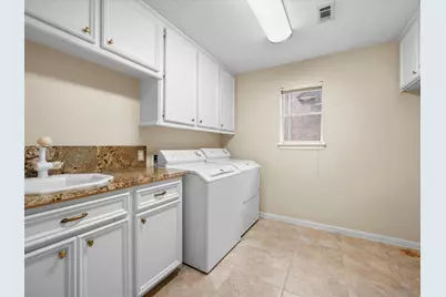 7 Wellesley Drive, Conroe, TX 77304 - Photo 23