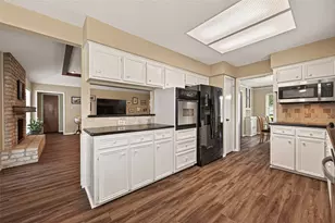 16431 Larkfield Dr, Houston, TX 77059 - Photo 11