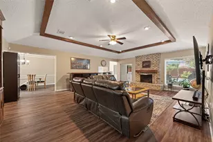 16431 Larkfield Dr, Houston, TX 77059 - Photo 5