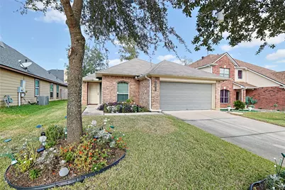 962 Oak Falls Drive, Conroe, TX 77378 - Photo 5