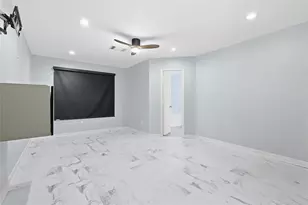 962 Oak Falls Dr, Conroe, TX 77378 - Photo 15