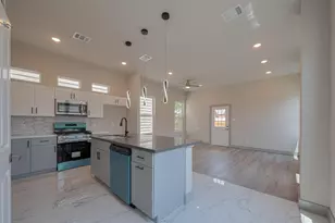 2414 Sam Wilson 002 St, Houston, TX 77020 - Photo 5