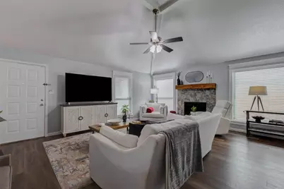 10006 Prospect Hill Drive, Houston, TX 77064 - Photo 7