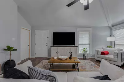 10006 Prospect Hill Drive, Houston, TX 77064 - Photo 9