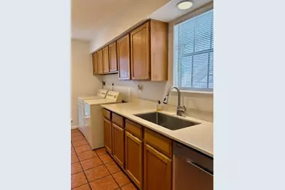 3100 Jeanetta Street #401, Houston, TX 77063 - Photo 5