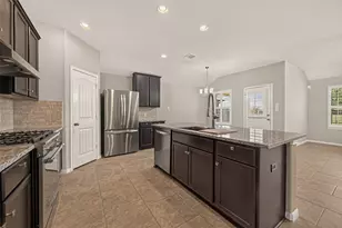 2822 Canadian Goose Ln, Baytown, TX 77521 - Photo 17