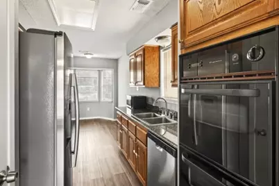 614 Meadowglen Drive, Baytown, TX 77521 - Photo 13