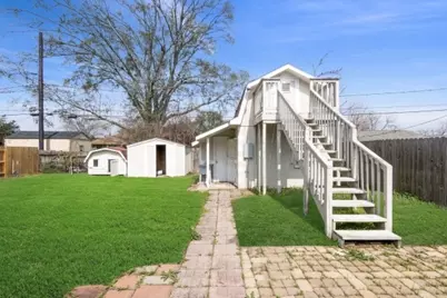 614 Meadowglen Drive, Baytown, TX 77521 - Photo 23