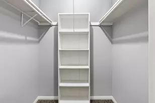 614 Meadowglen Dr, Baytown, TX 77521 - Photo 19