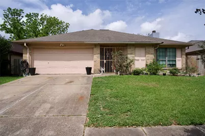 7018 Lost Thicket Drive, Houston, TX 77085 - Photo 5